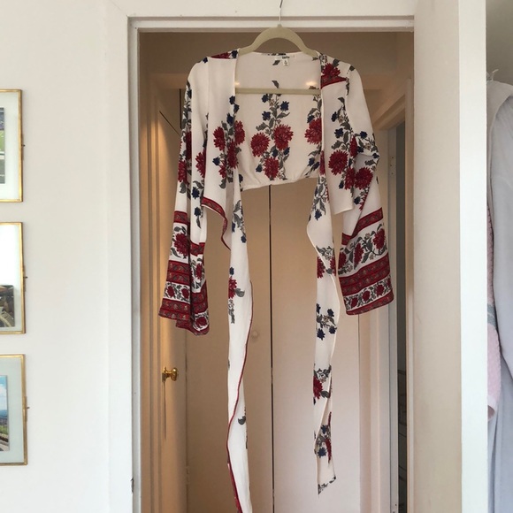 Tie crop top - Picture 2 of 2